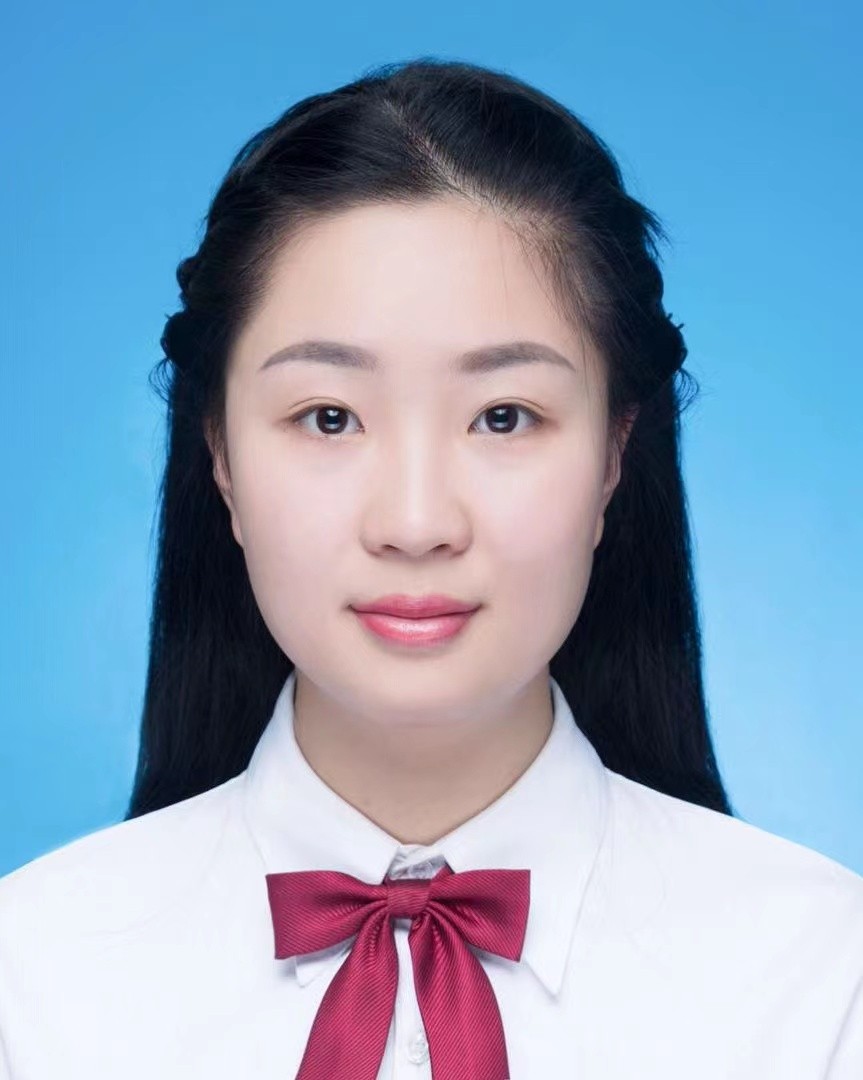 白女士<span class="p2">近期活跃</span>照片